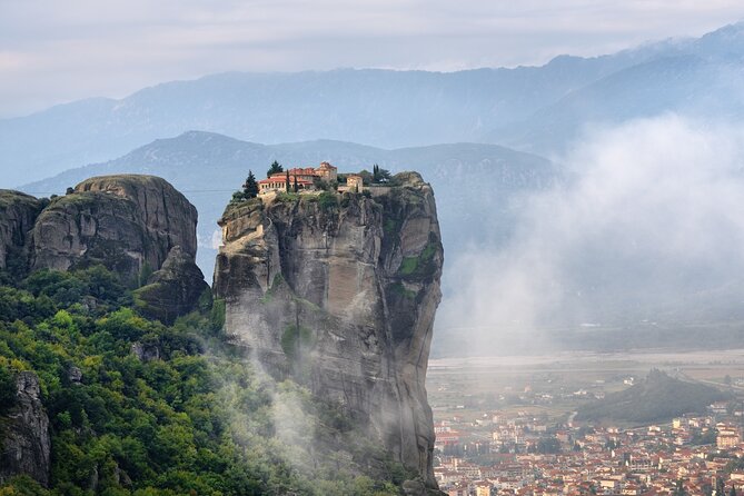 Meteora: Monasteries Tour With Lunch and Athens Tranfer Option - Tour Group Size and Restrictions