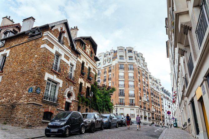 Montmartre Private Food Walking Tour With Locals: The 10 Tastings - Confirmation and Accessibility