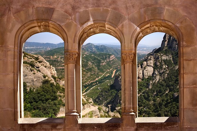 Montserrat Private Guided Tour With Pick up - Customization Options