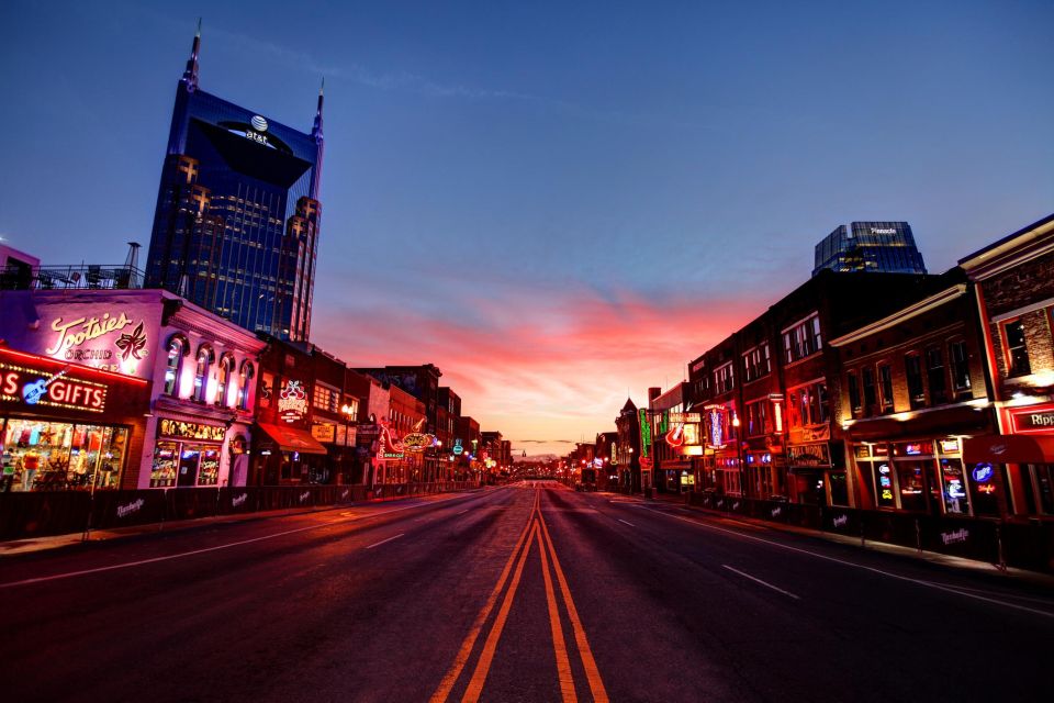 Nashville Night Whispers: Ghostly Tales and Historic Trails - Exploring the State Capitol