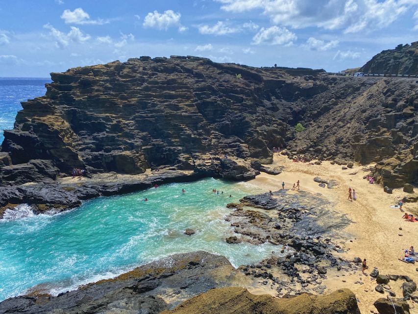 Oahu: Diamond Head Crater Hike and North Shore Experience - Tasting Kahuku Food Trucks