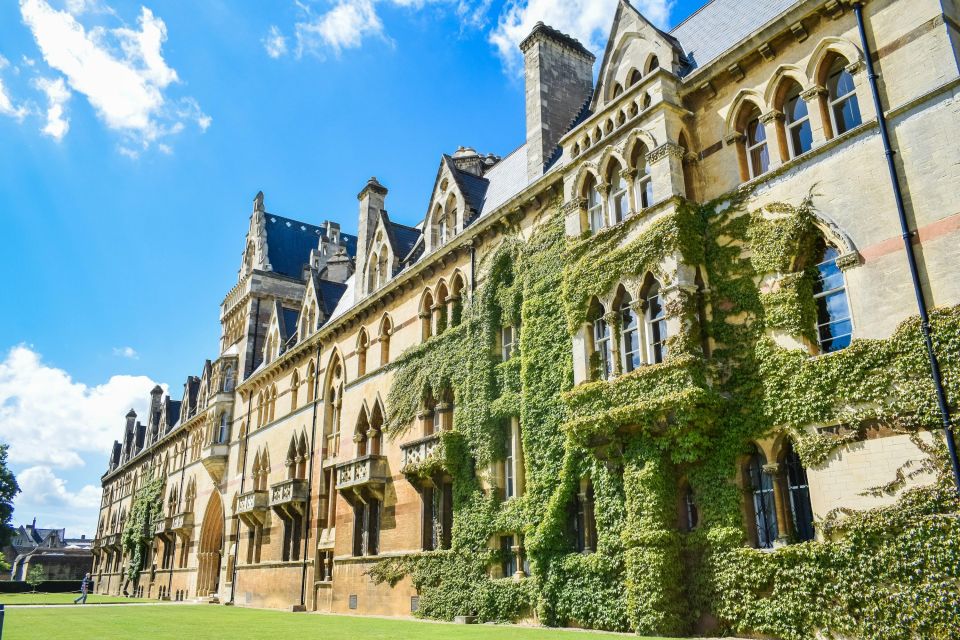 Oxford: Self-Guided Highlights Walking Tour With Mobile App - Literary Hangouts