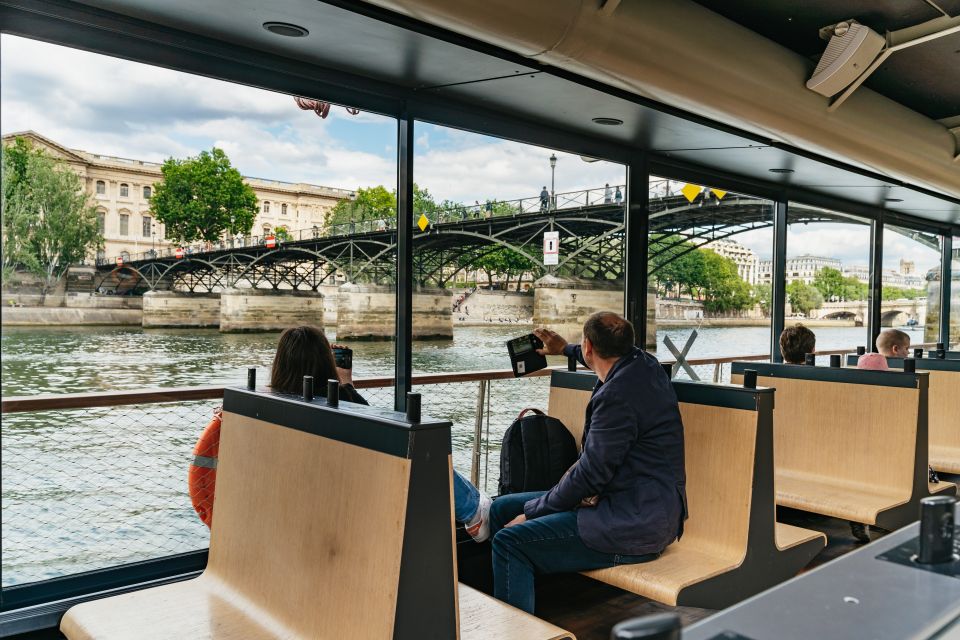 Paris: 1-Hour River Seine Cruise With Audio Commentary - Meeting Point and Access