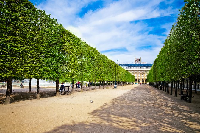 Paris City Tour by Coach With Sightseeing Seine River Cruise - Additional Information