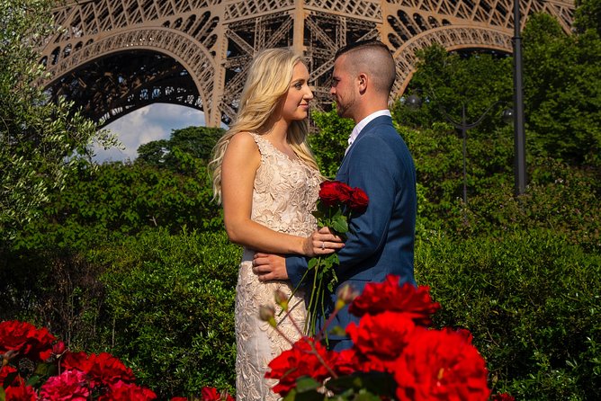 Paris Eiffel Tower Wedding Vows Renewal Ceremony With Photo Shoot - Included in the Package