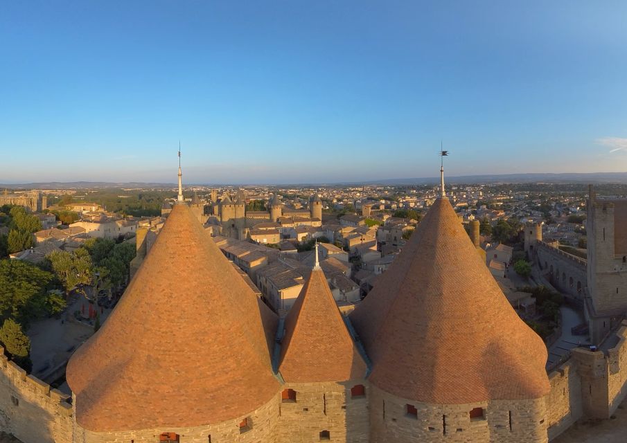 Paris: Fly Over France Virtual Reality Experience - Discover the Iconic Sites