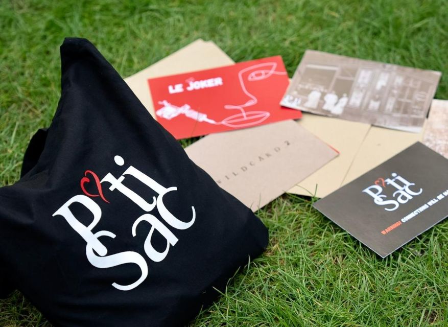 Paris Like a Local: Saintgermain Self-Guided Tour in a Bag - Tote Bag Contents