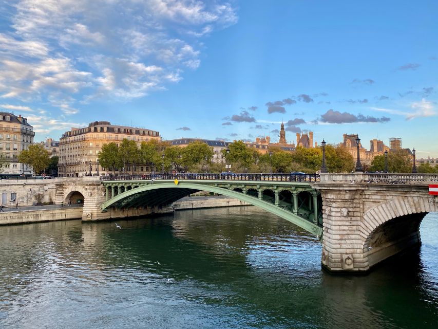 Paris: Montmartre + Seine + Marais Audio Walking Tours - Artistic Past of Bohemian Montmartre