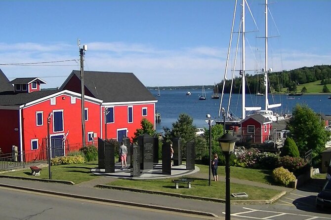 Peggys Cove and Lunenburg Tour (Small Group) - Tour Logistics