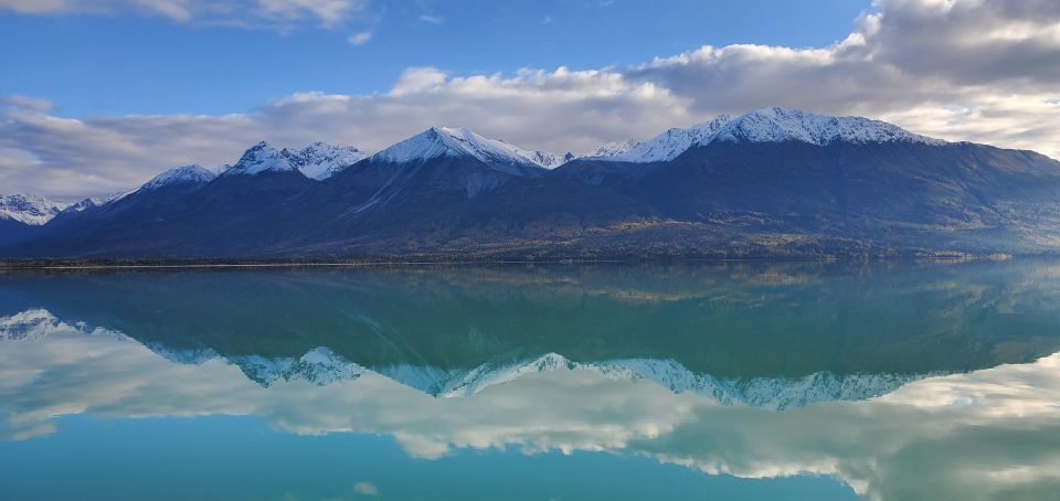 Port Alsworth: 4-Day Crewed Charter and Chef on Lake Clark - Kayaking and Paddleboarding in the Midnight Sun