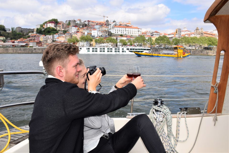 Porto: Douro River Sailing Cruise With Local Guide & Drinks - Booking Information