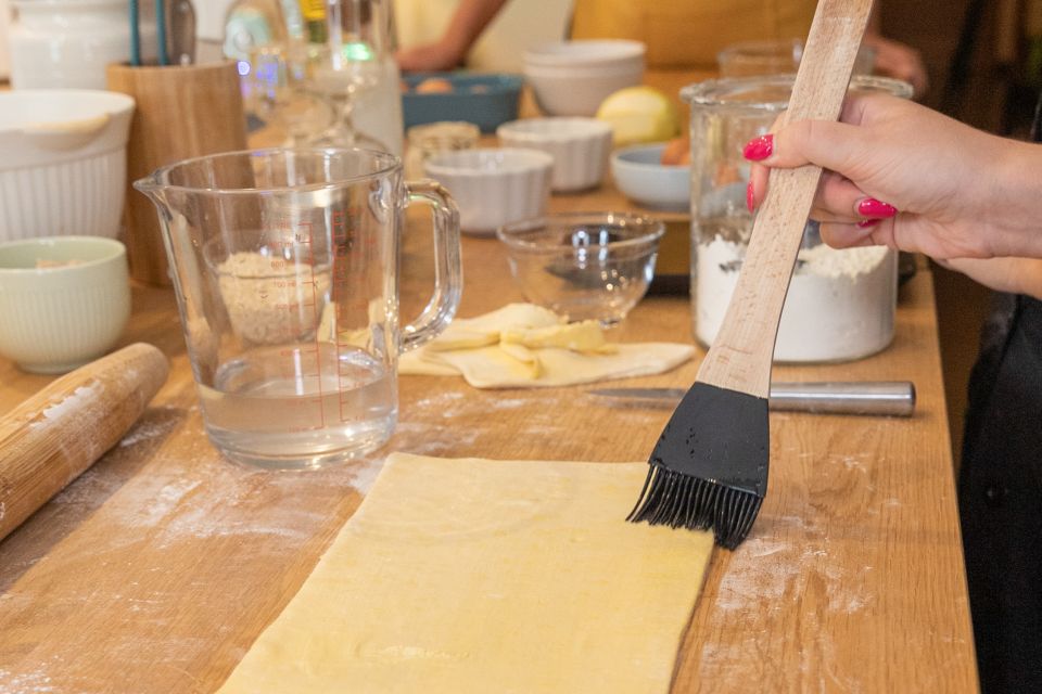 Porto: Pastel De Nata Cooking Class With Grandmas Recipe - Hands-on Baking Session