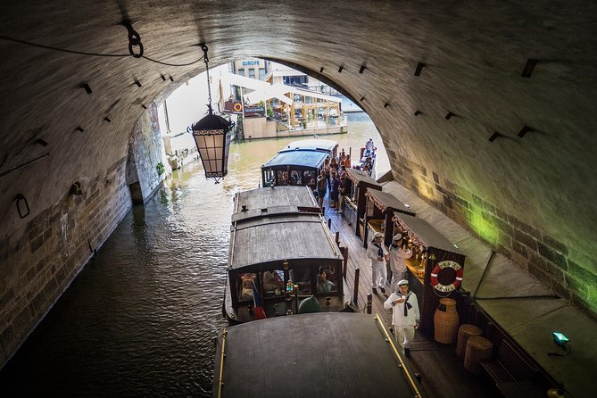 Prague Castle and Canal River Boat Tour - Views From Hilltop Vineyard