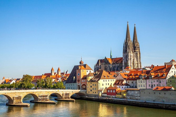 Prague-Munich One-Way Sightseeing Day Tour - Transportation and Pickup Details