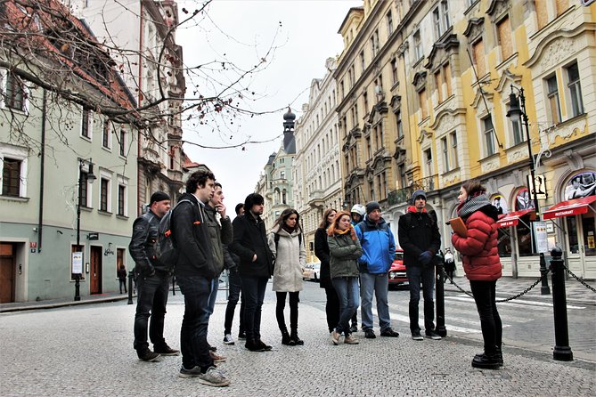 Prague Old Town, Medieval Underground and Dungeon Historical Tour - Meeting Point and Directions