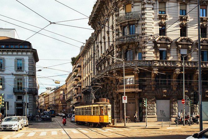 Private City Kickstart Tour: Milan - Accessibility and Fitness