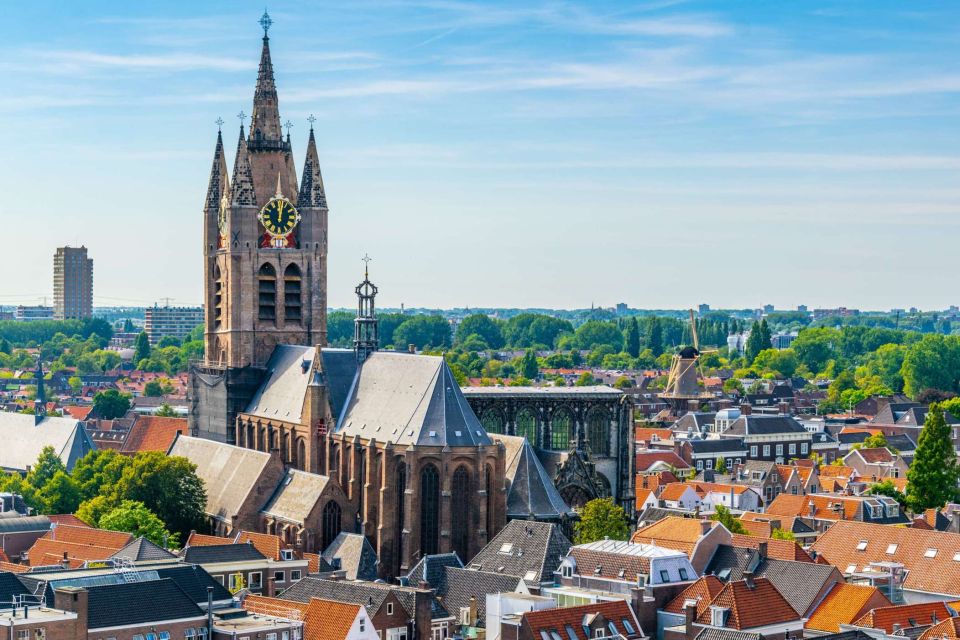 Private Day Tour of Amsterdams Old Town Highlights by Car - Important Information and Guidelines