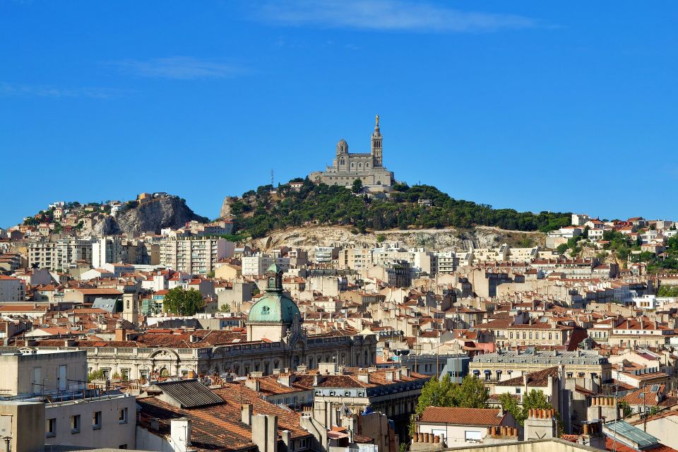 Private Guided Walking Tour of Aix En Provence and Marseille - Exploring Aixs Old Town