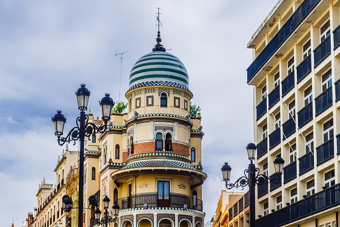 Private Monumental Walking Tour in Seville - Group Size and Participation