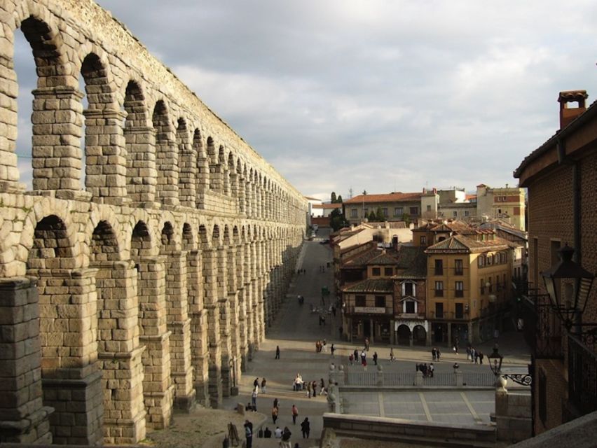 Private Tour Avila and Segovia With Hotel Pickup - Plaza Mercado Chico