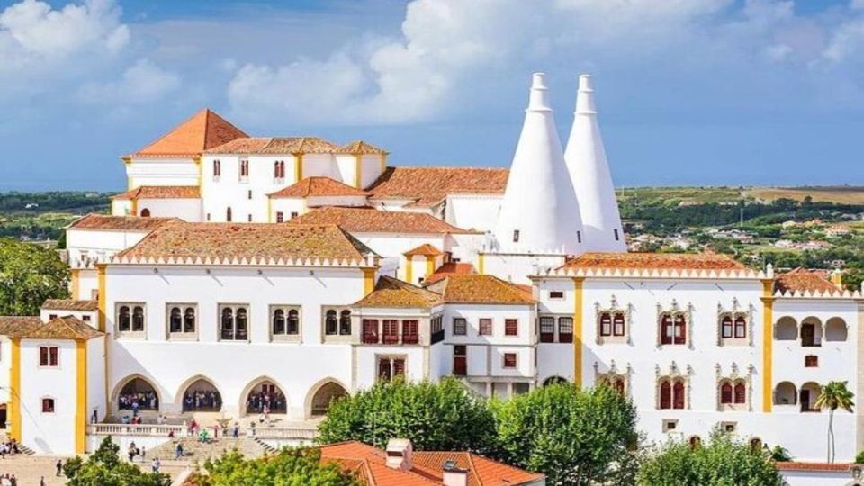 PRIVATE Tour From Lisbon: Half-Day SINTRA and Pena Palace - Sintras Historic Heart