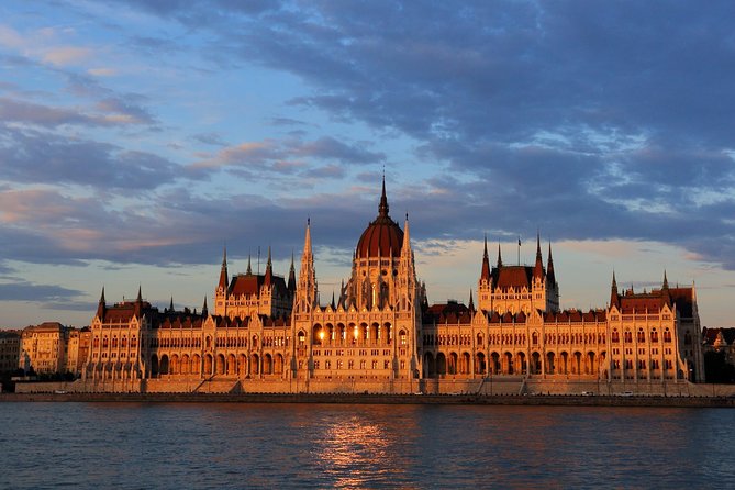 Private Tour of Budapest With a Private Transfer and Guide From Vienna - Inclusions