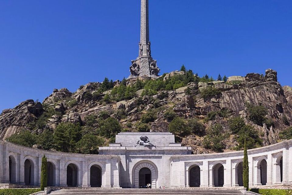 Private Tour of El Escorial & Valle De Los Caídos With Hotel Pick-Up - Journey to Valle De Los Caídos