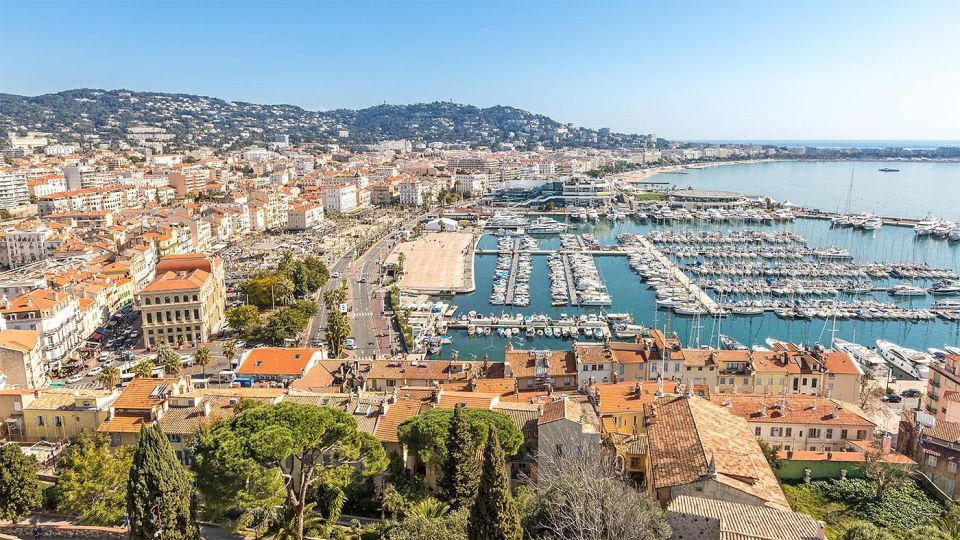 Provençal Market, Shopping, and Picnic Basket by the Lake - Fortification Wall of Antibes