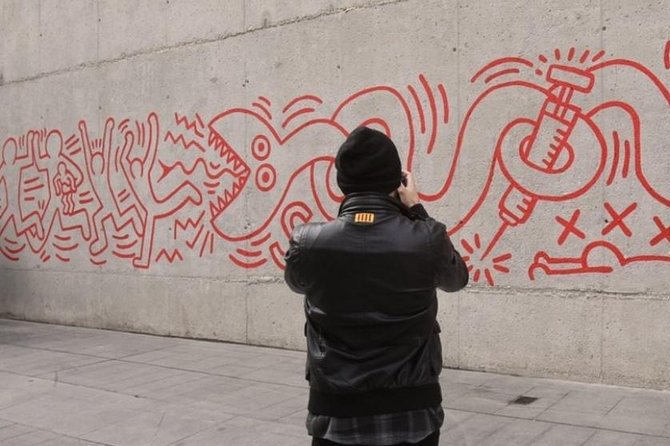 Raval Street Art and Graffiti Guided Tour in Barcelona - Hidden Artistic Talent