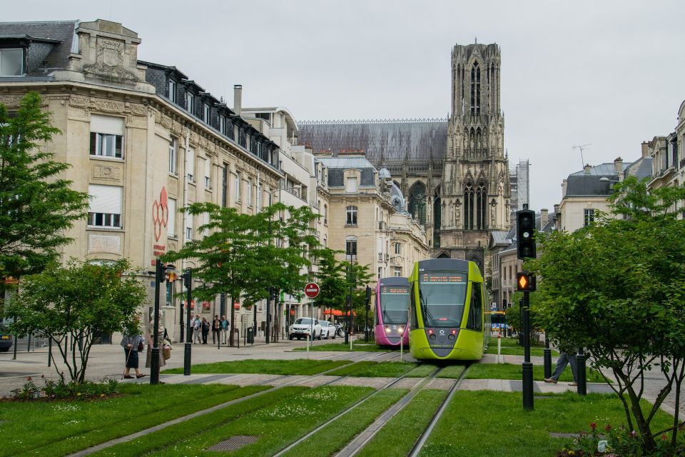 Reims: Bachelorette Party Outdoor Smartphone Game - Meeting Location