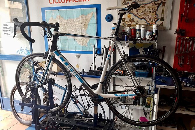 Rent a Carbon or Aluminum Road Bike in Sicily - Private Tour and Activity