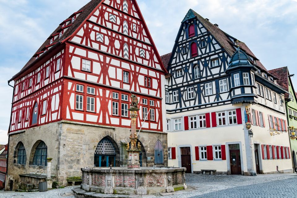 Rothenburg: City Exploration Game and Tour - Tour Features and Requirements