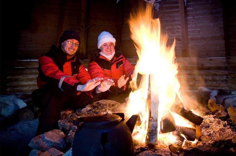 Rovaniemi: Lapland Northern Lights Tour With BBQ - Group Size Requirements