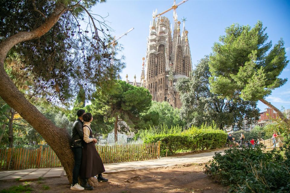 Sagrada Familia: Personalized Photographic Adventure - Photographic Experience