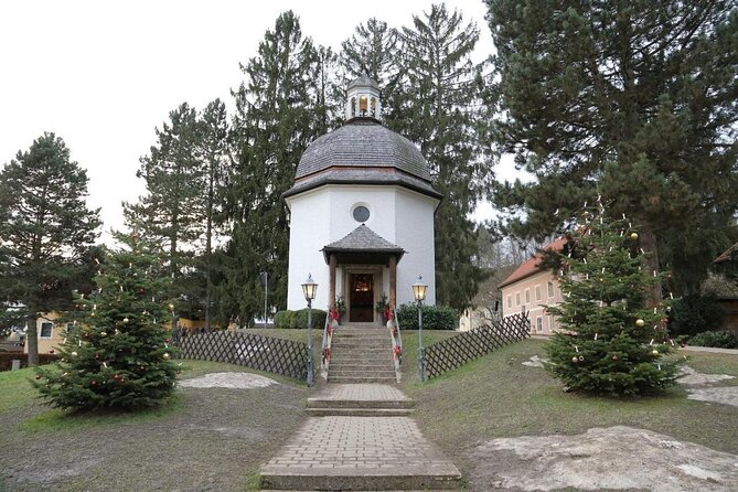 Salzburg Christmas Eve Tour to the Silent Night Chapel - Accessibility and Flexibility