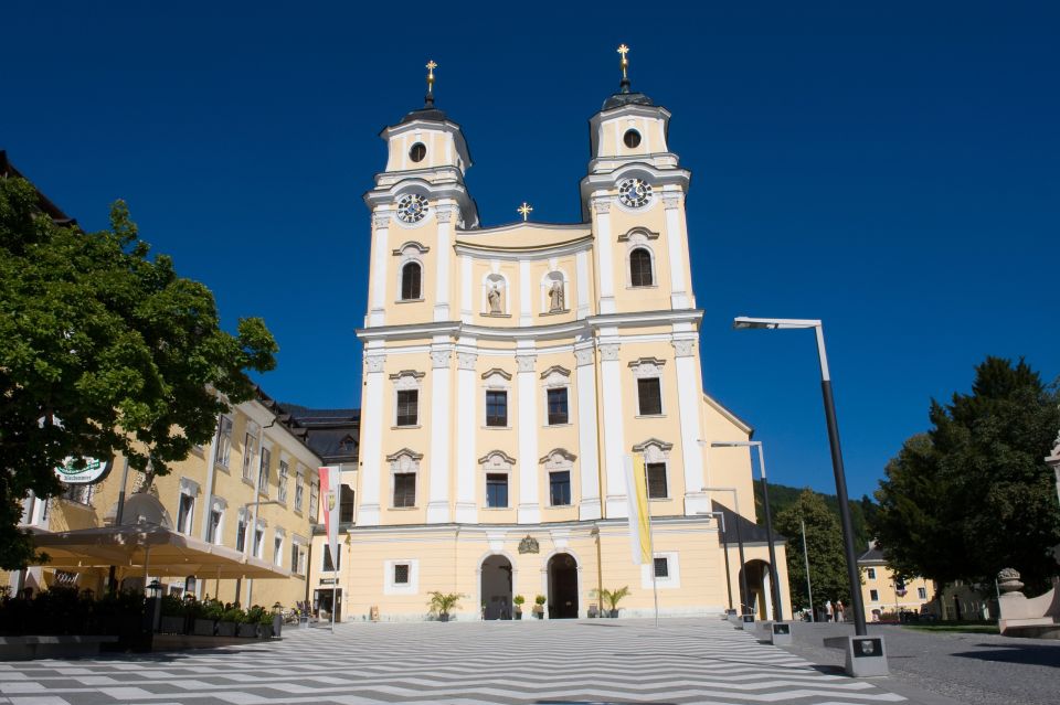 Salzburg: Private Eagles Nest and the Sound of Music Tour - Discovering Sound of Music Locations