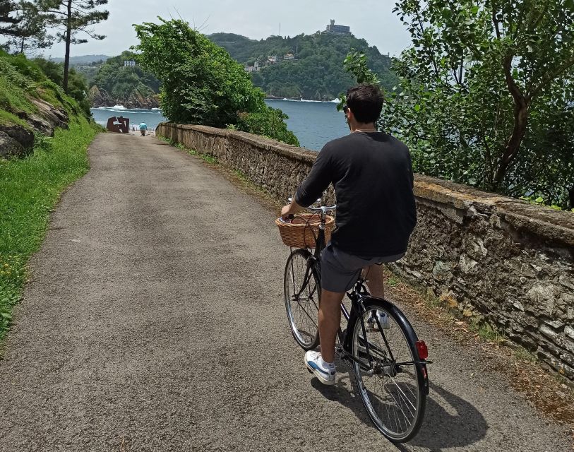 San Sebastian: Discover San Sebastian on a Bike - Suitability and Participant Limit