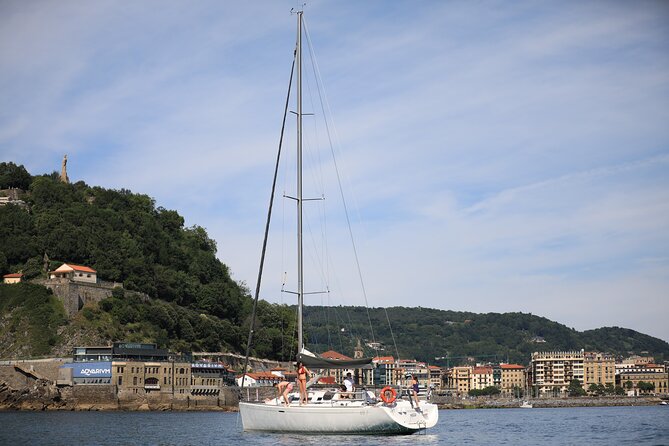 San Sebastian Private Sailing Tour - Meeting Point and Accessibility