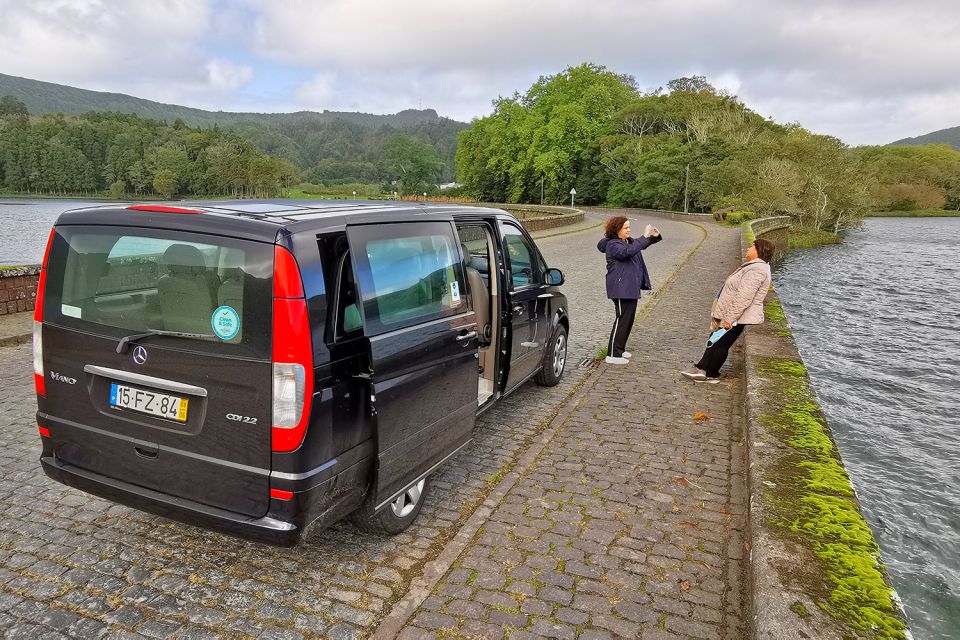 São Miguel West: Sete Cidades and Fogo Tour With Lunch - Pico Do Carvão Viewpoint