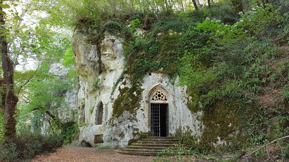 Sarlat-la-Canéda: Dordogne Valley Half-Day Private Tour - Exploring La Roque Gageac