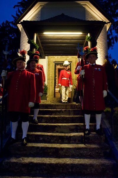 Silent Night Oberndorf Christmas Eve Tour From Salzburg - Meet at Mirabellplatz Bus Terminal