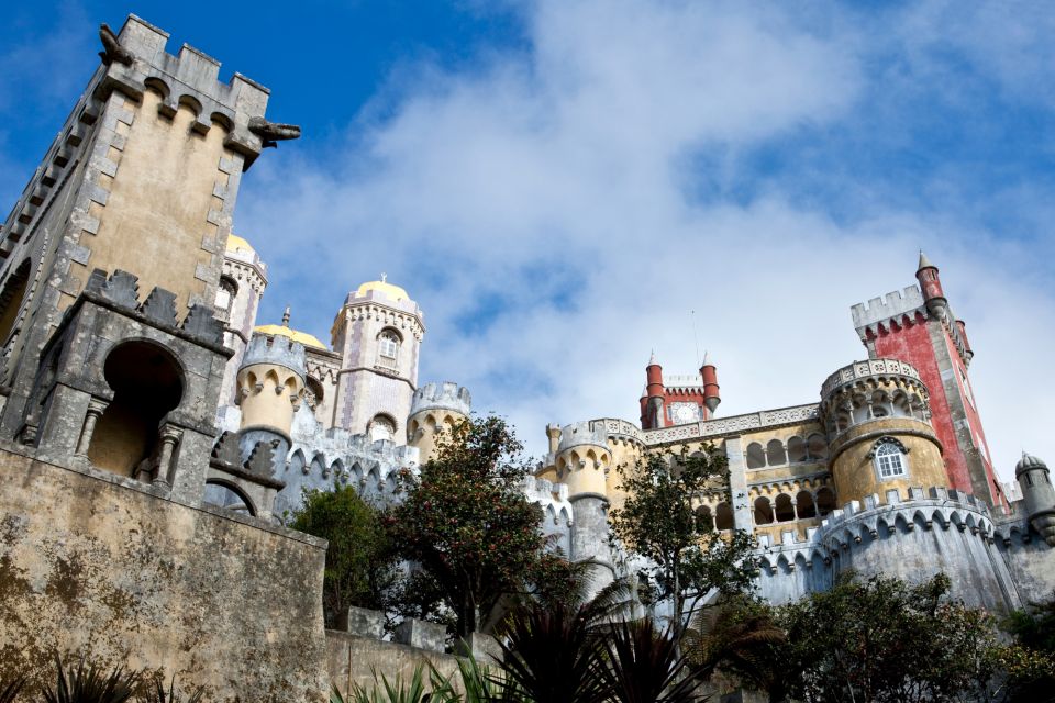 Sintra: Self-Guided Highlights Scavenger Hunt & Walking Tour - History and Culture