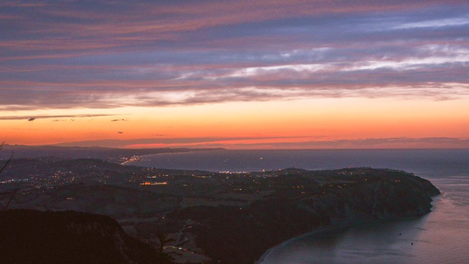 Sirolo: Mount Conero Guided Sunset Hike With Wine Tasting - Included in the Tour