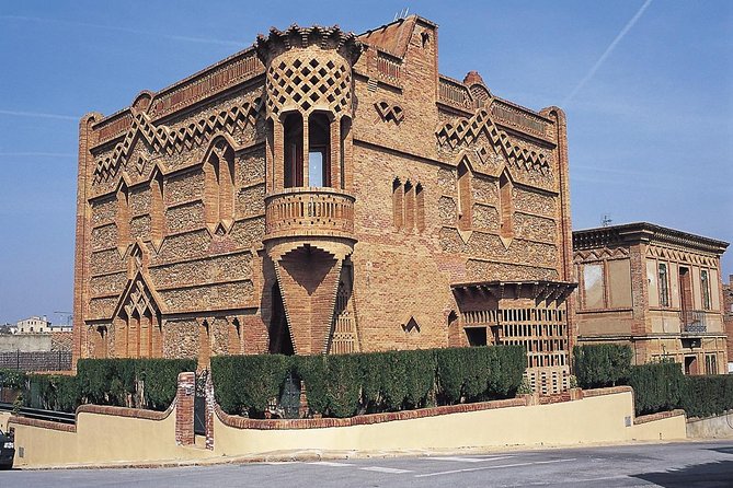 Skip the Line: Audio Guide Visit Gaudi Crypt and Colonia Güell Ticket - Immerse in Modernist and Folk Elements