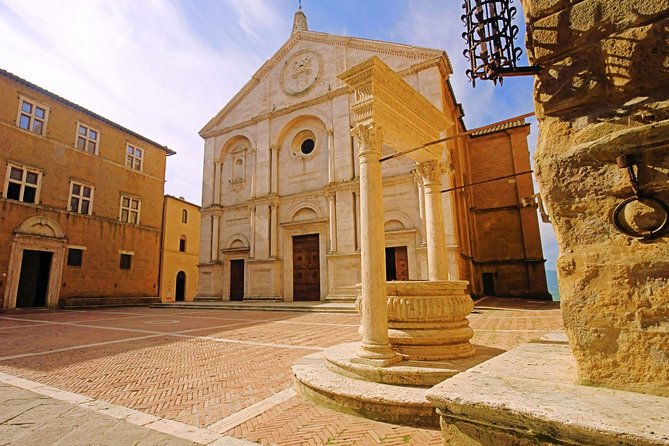 Small-Group Montepulciano and Pienza Day Trip From Siena - Explore Historic Pienza