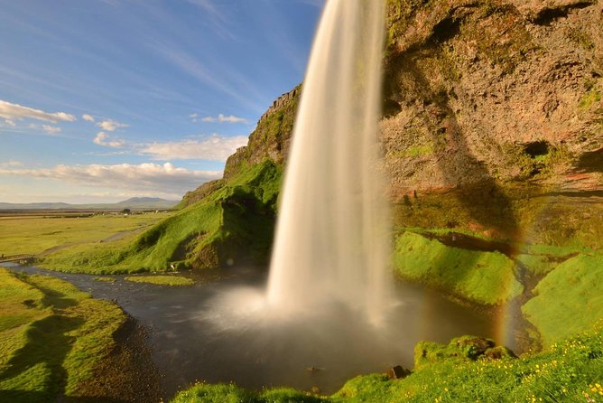 Small-Group South Coast of Iceland: Glaciers, Waterfalls & Black Beaches - Recommended Attire