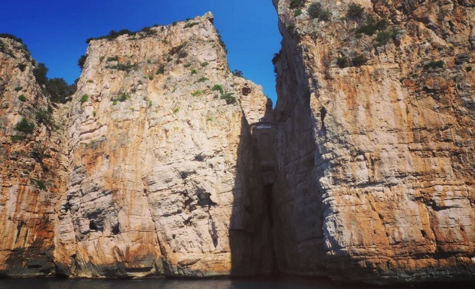 Sperlonga: Private Cruise to Discover the Seven Beaches - Natural Limestone Sea Caves