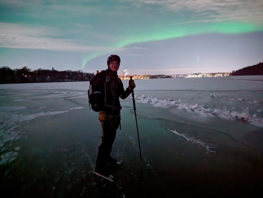 Stockholm: Ice Skating in the Moonlight With Hot Chocolate - Inclusions