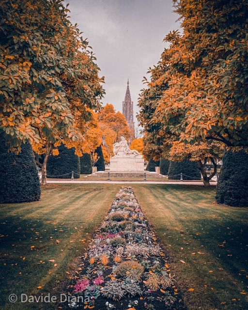 Strasbourg: Guided Historical Neighborhoods Walking Tour - Admiring Gothic Architecture