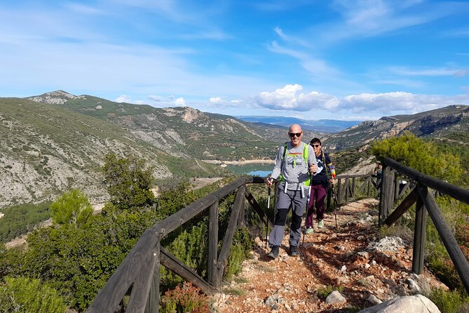 Stunning Hike Around Buseo Reservoir - Private Transportation and Guided Tour